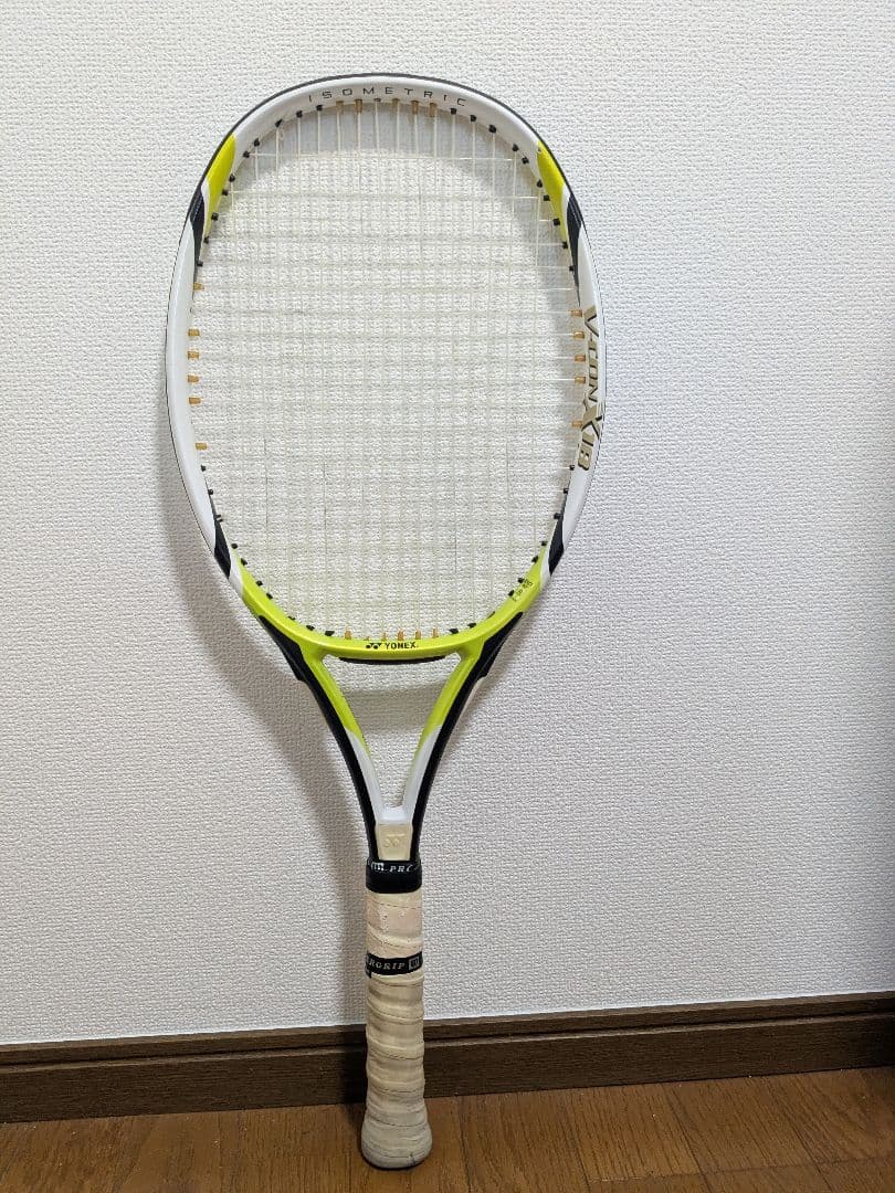 【美品】YONEX V-CON X18 テニスラケット (G3) 285g