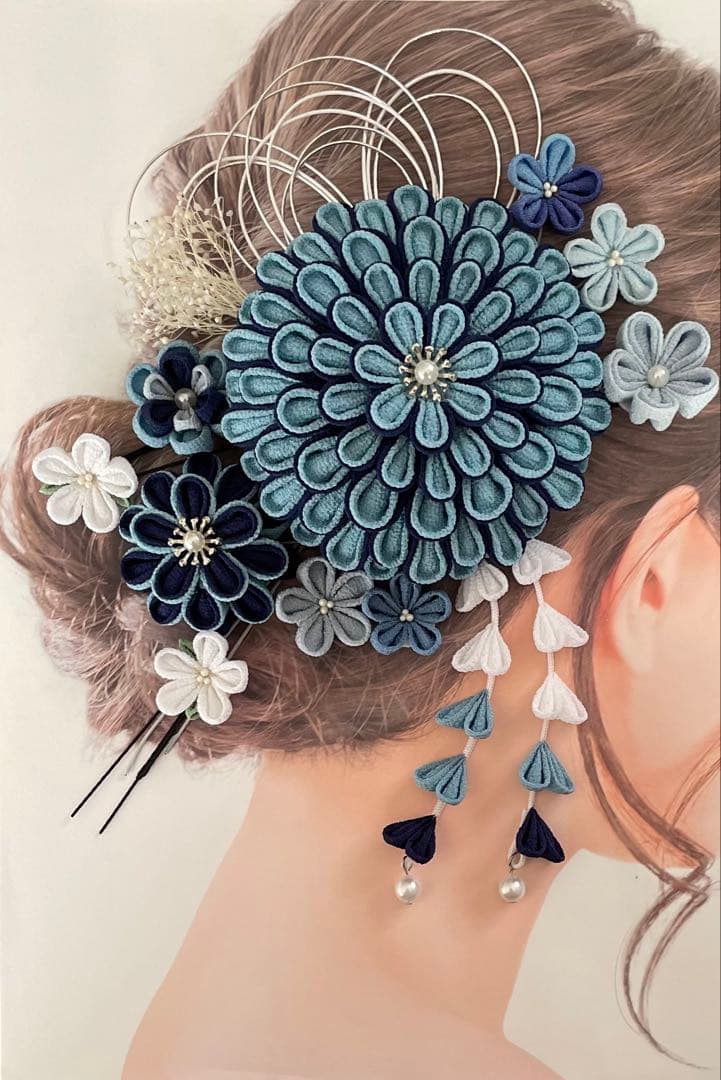 つまみ細工　髪飾り　✴︎雅✴︎ホワイトブルー　成人式卒業式　No.482再販5
