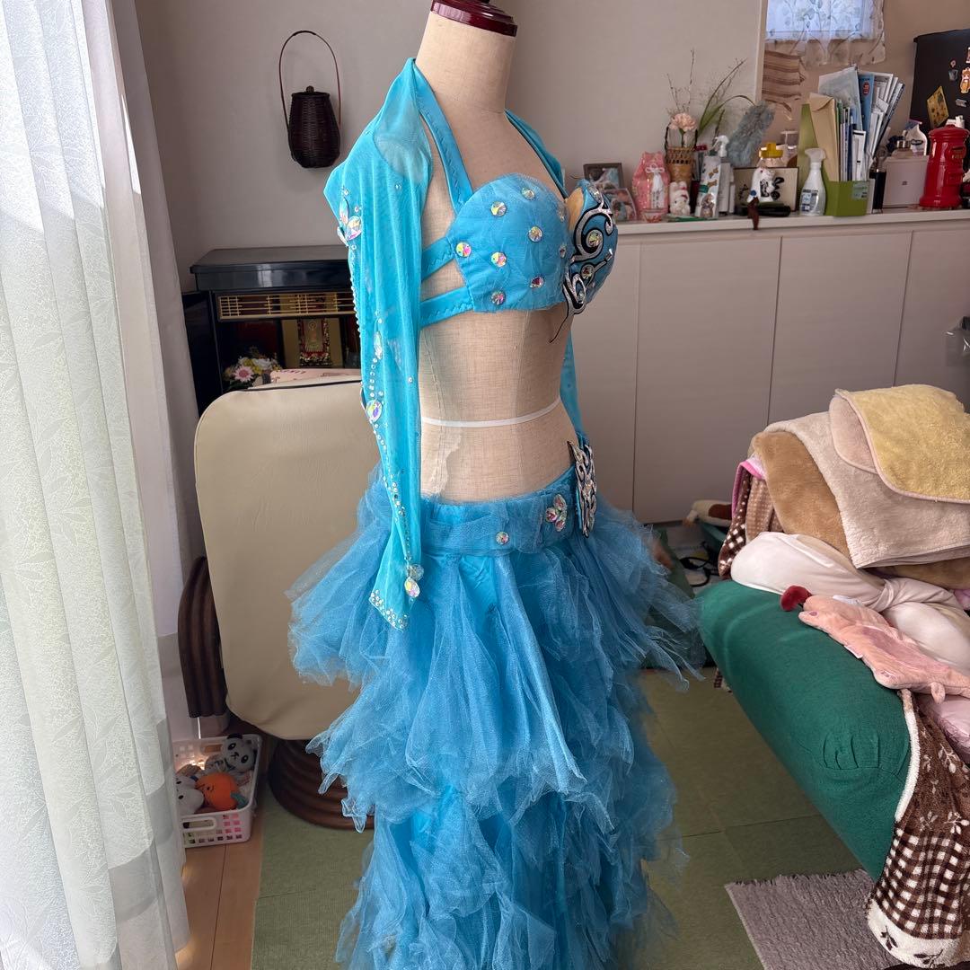 青いベリーダンスセットアップ　チョットだけ値下げです