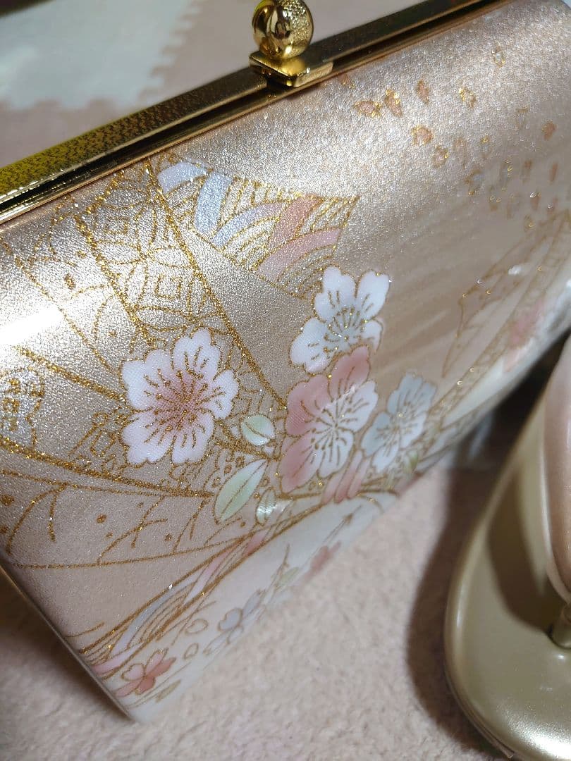美品 シャンパンゴールド 花柄 和装用 バッグと草履セット