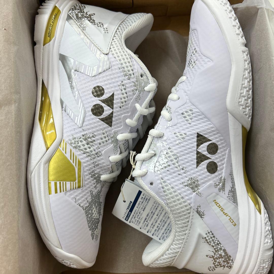 27.5cm エクリプションメン　新品未使用　ヨネックス　バドミントンシューズ