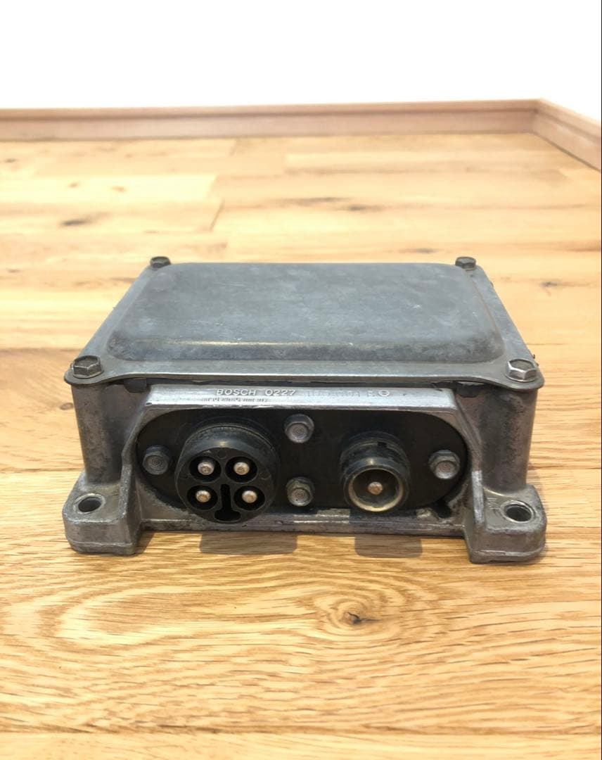 メルセデス ベンツ W123 BOSCH イグナイター 実働外し