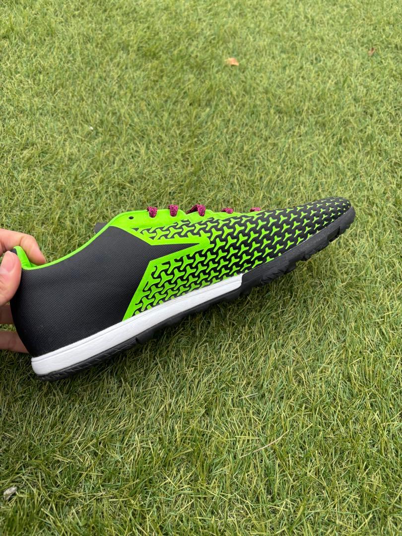 アディダス（Adidas）　トレーニングシューズ　エース 16.2 CG