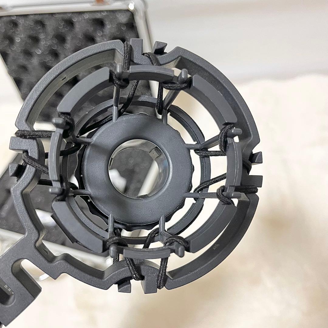 【極美品】AKG C214 コンデンサーマイク ショックマウント ケース付き