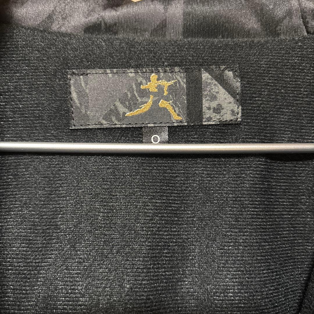 野球　デサント　大谷翔平二刀流　綿入りフードジャケット 黒赤　サイズＯ