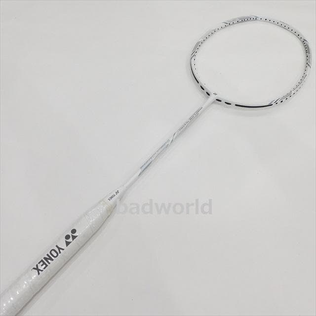 新品/ヨネックス/4U5/白/ナノフレア ネクステージ/NANOFLARE/Z