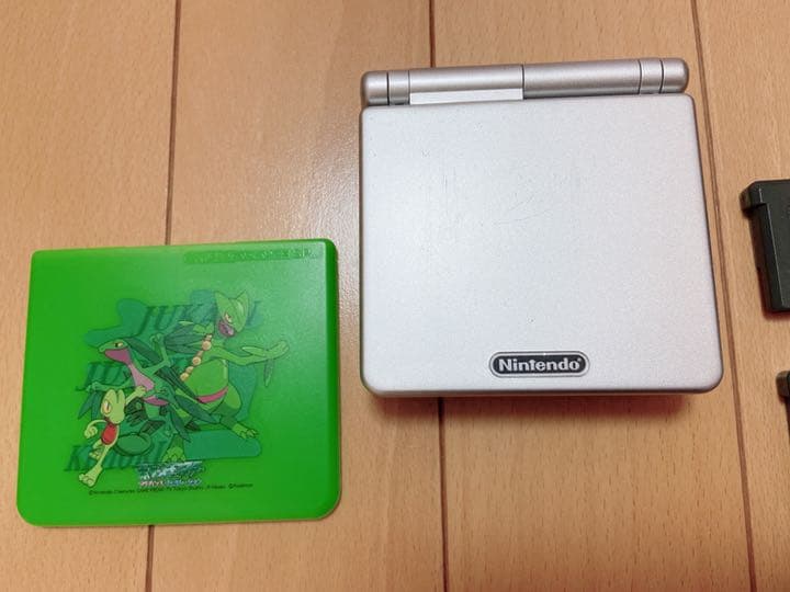 ゲームボーイアドバンスSP 本体＋ソフト3本＋充電器