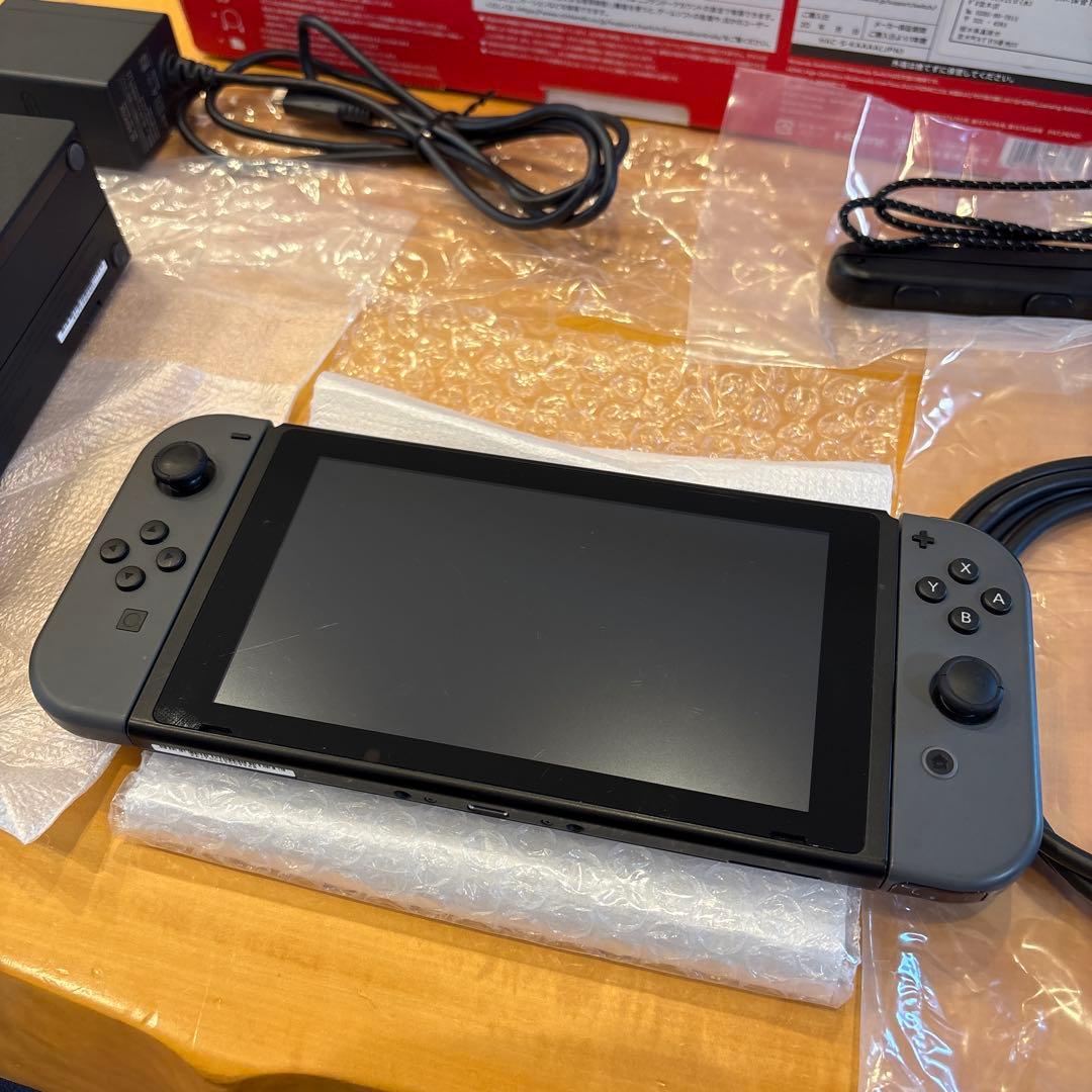 初代Nintendo Switch 本体 グレー