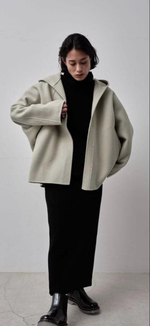 【す】スタニングルアー ショートフーディーオーバーコート