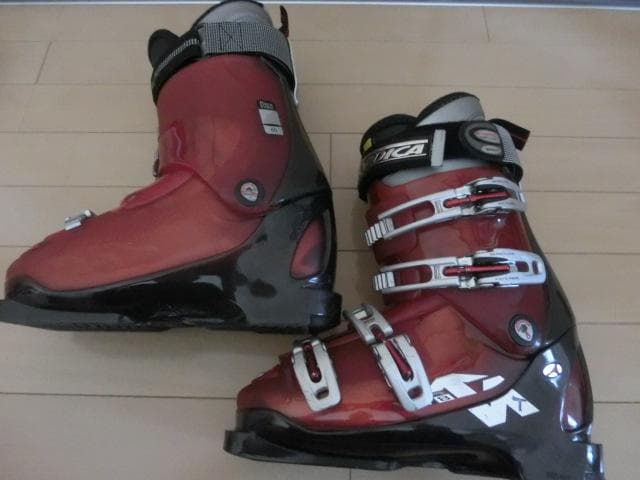 NORDICA W8 ジュニア用ブーツ レッド23～24㎝