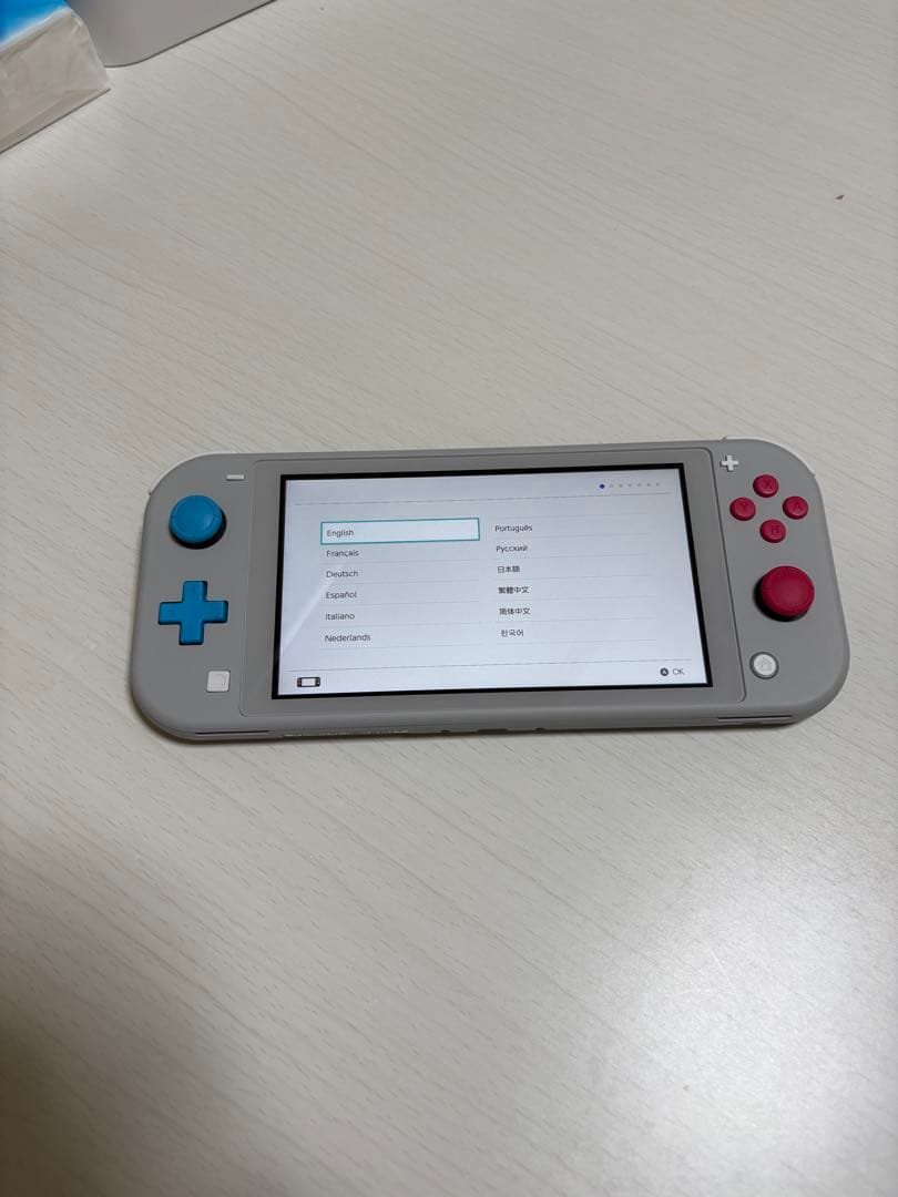 Nintendo Switch Lite ポケモンデザイン本体