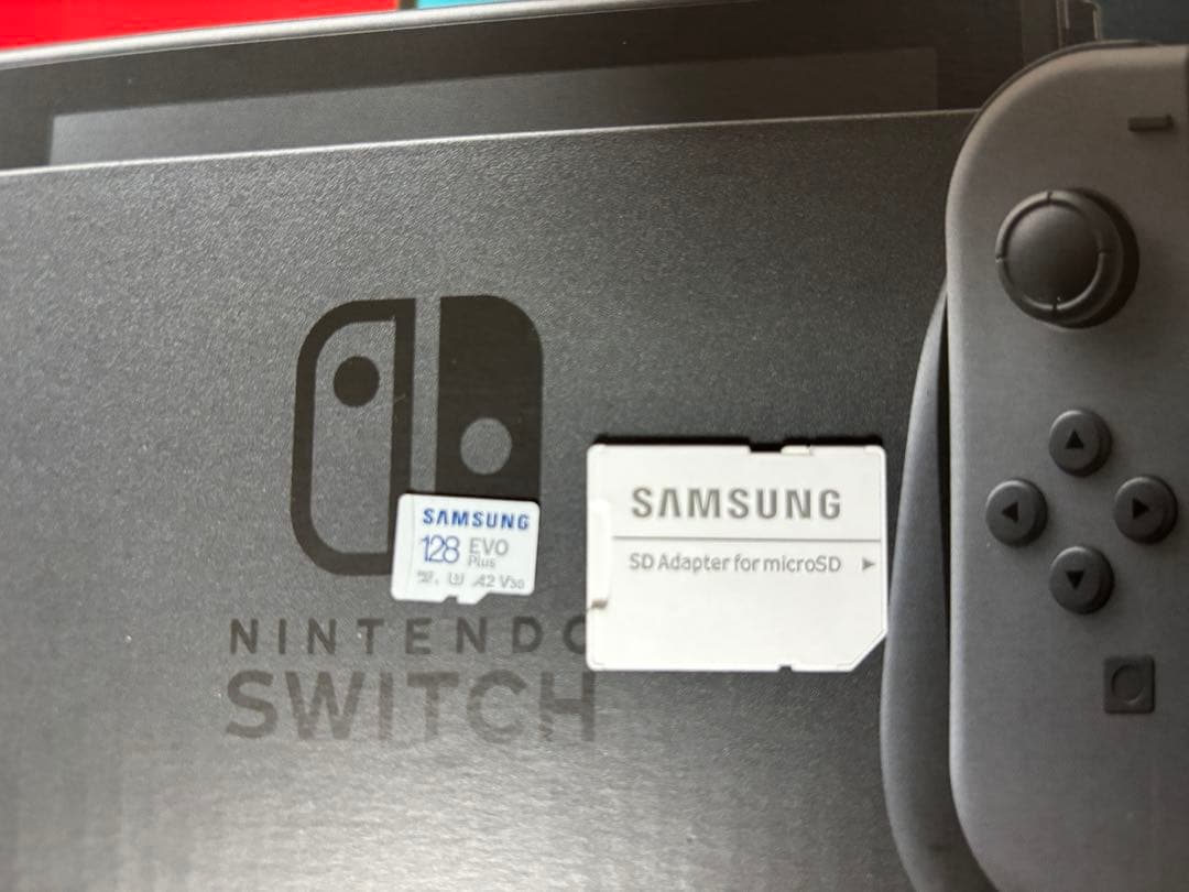 ニンテンドーSwitch➕SDカード付き