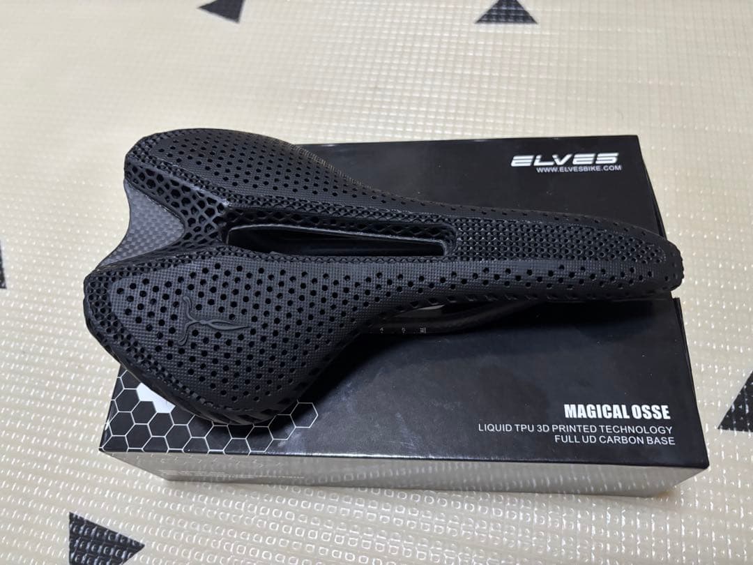 ELVES Magical OSSE PRO サドル　145mm