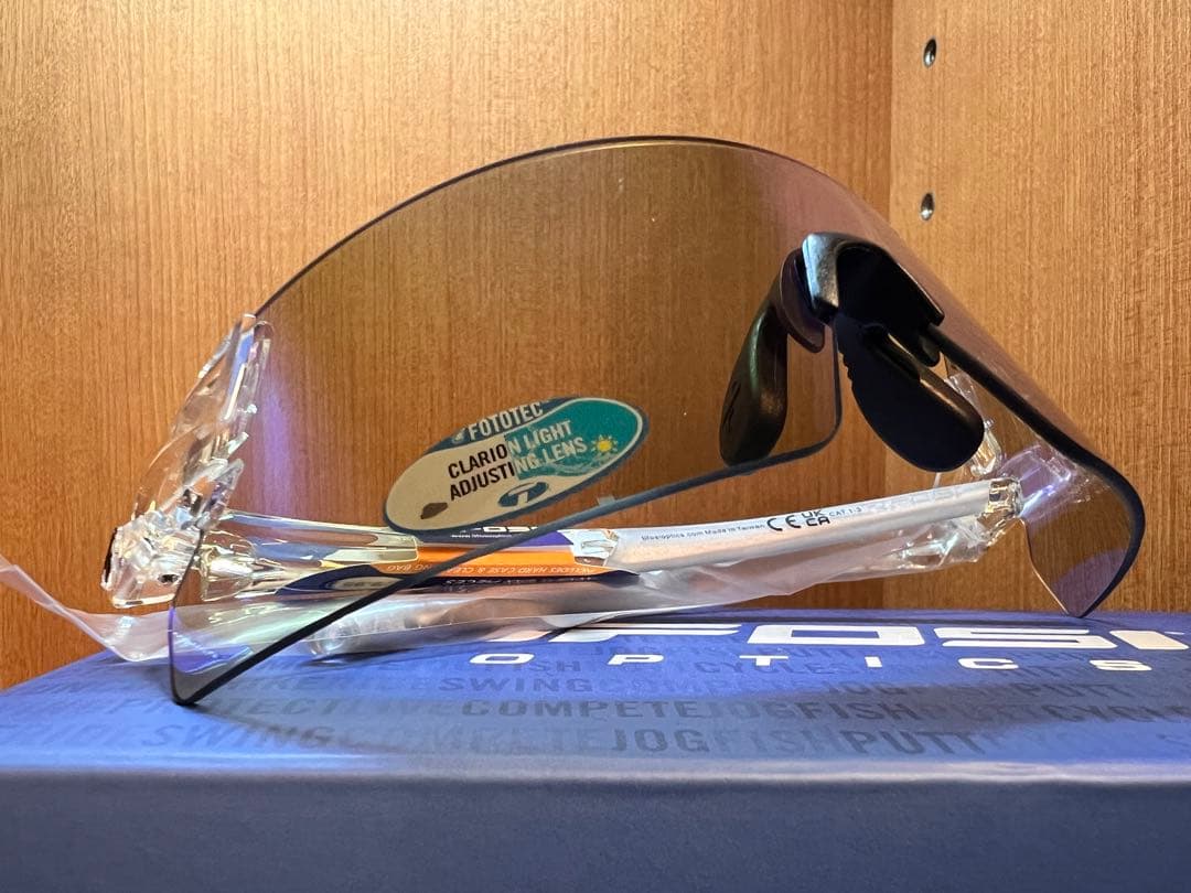 Tifosi Rail CX 調光レンズ サングラス