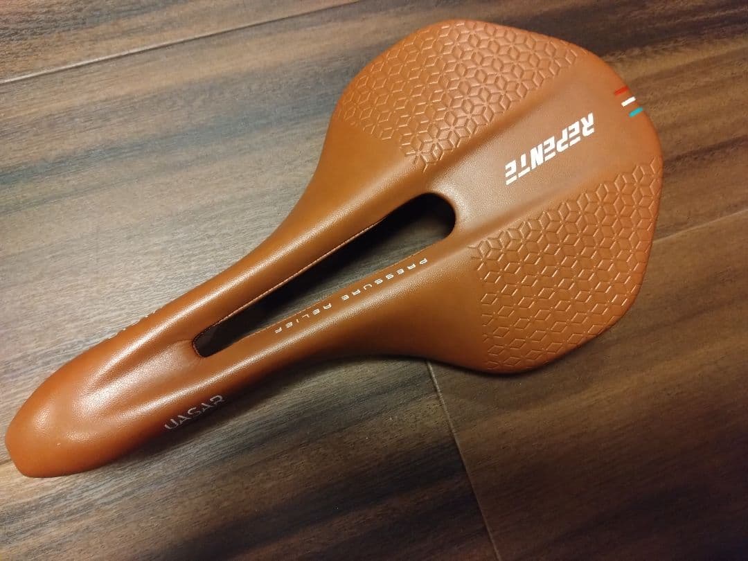 レペンテ　Repente　Qasar　サドル