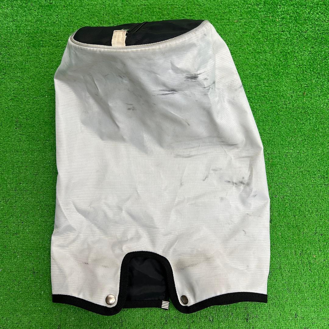 テーラーメイド　TaylorMade　キャディバッグ　ゴルフバック　8インチ　白