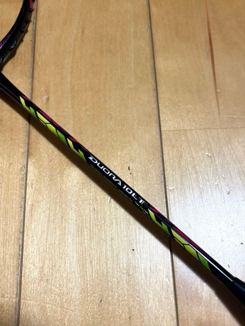 ヨネックス　デュオラ10lt/DUORA 10LT バドミントンラケット