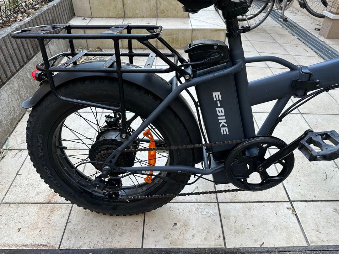 ん*様 ファットバイク　20インチ　折り畳み電動自転車 FATBIKE 7段変速