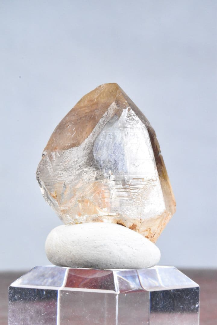 ★2022年産モンドクォーツ ライトスモーキーアイスクリスタル