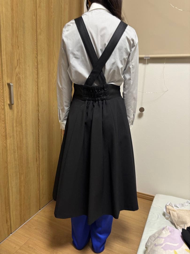 ELLE165cmブラック ジャケット、スカート、ブラウス、ネクタイ4点セット