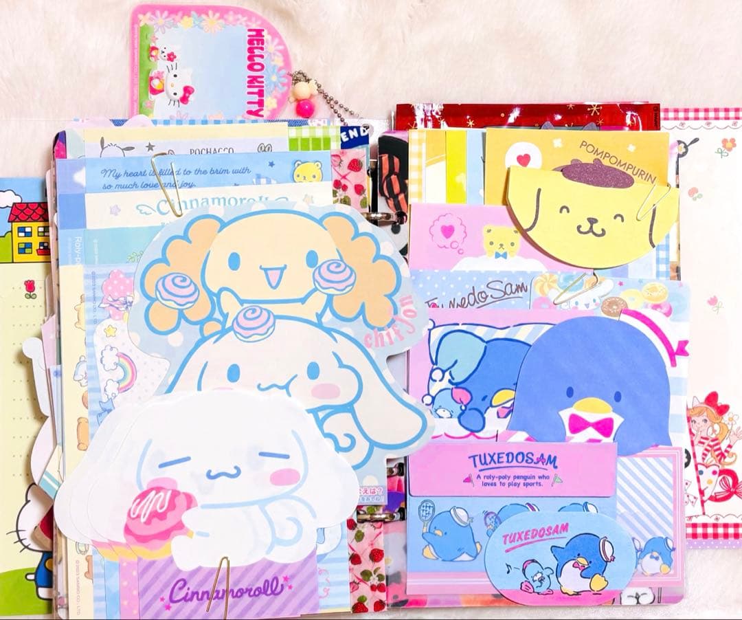 おすそ分けファイル　バイブルバインダー　サンリオ　大容量　【限定1点】