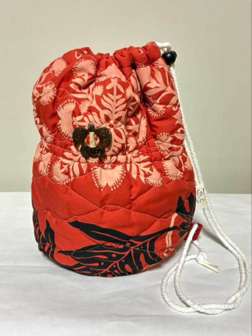 イプ　フラ　フラダンス　楽器