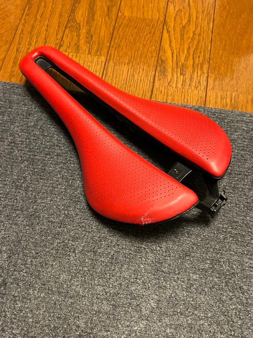 ボントレガー Aeolus Elite サドル