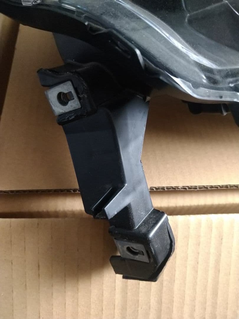 RVR ヘッドライト