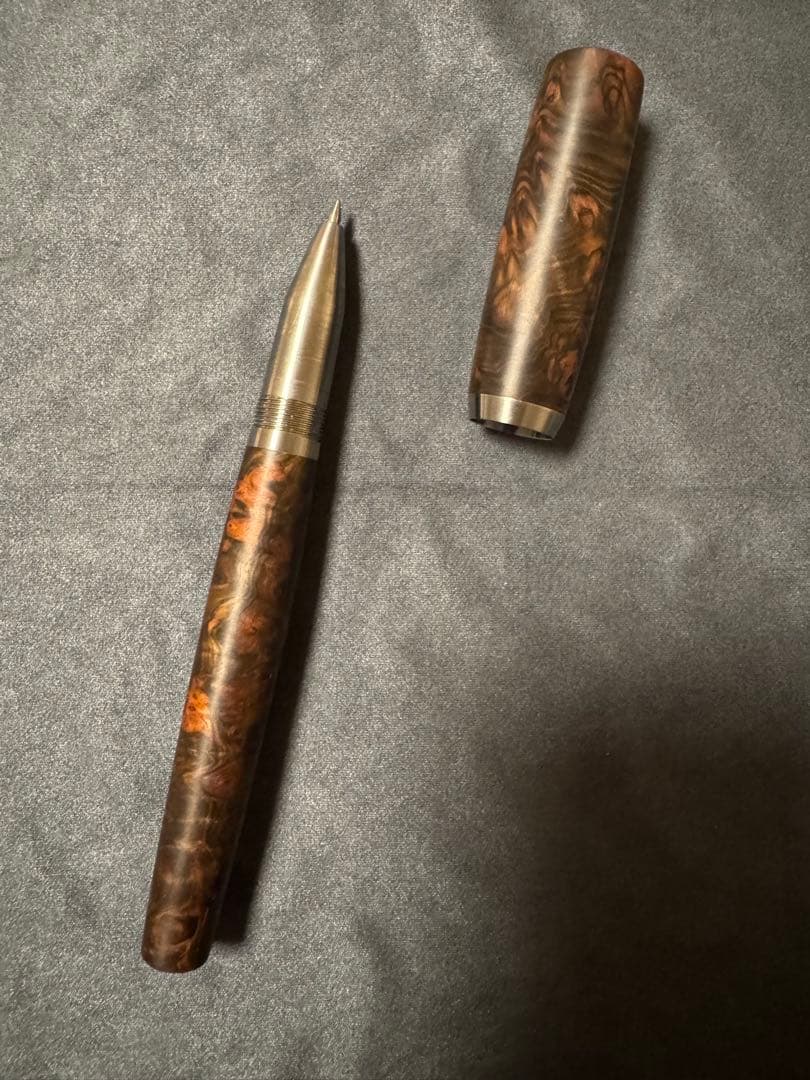 工房楔　クローズドエンド楔　チタンボールペンカスタム　黒檀こぶ杢