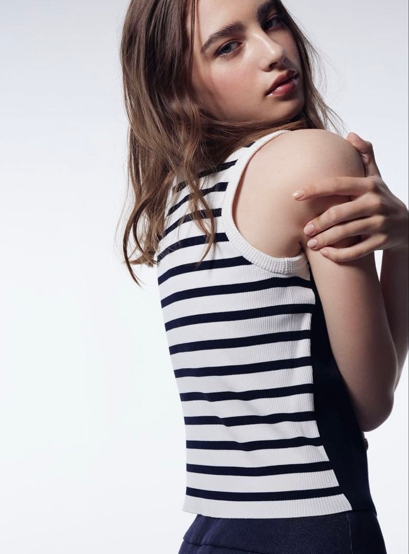 ボーダーズアットバルコニー　ベスト