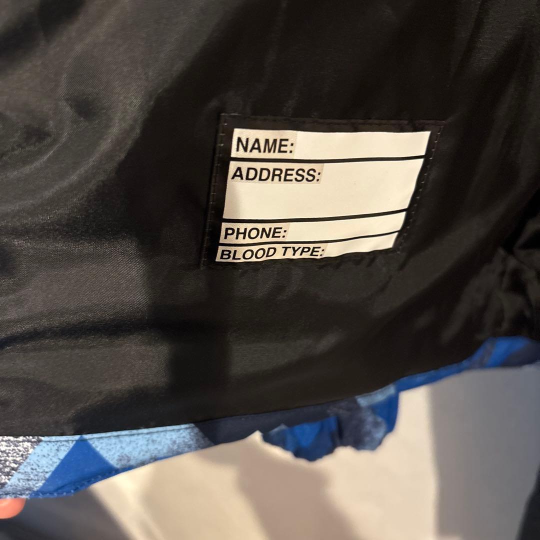 子ども用スキーウェア 青と白の山柄　上下セット