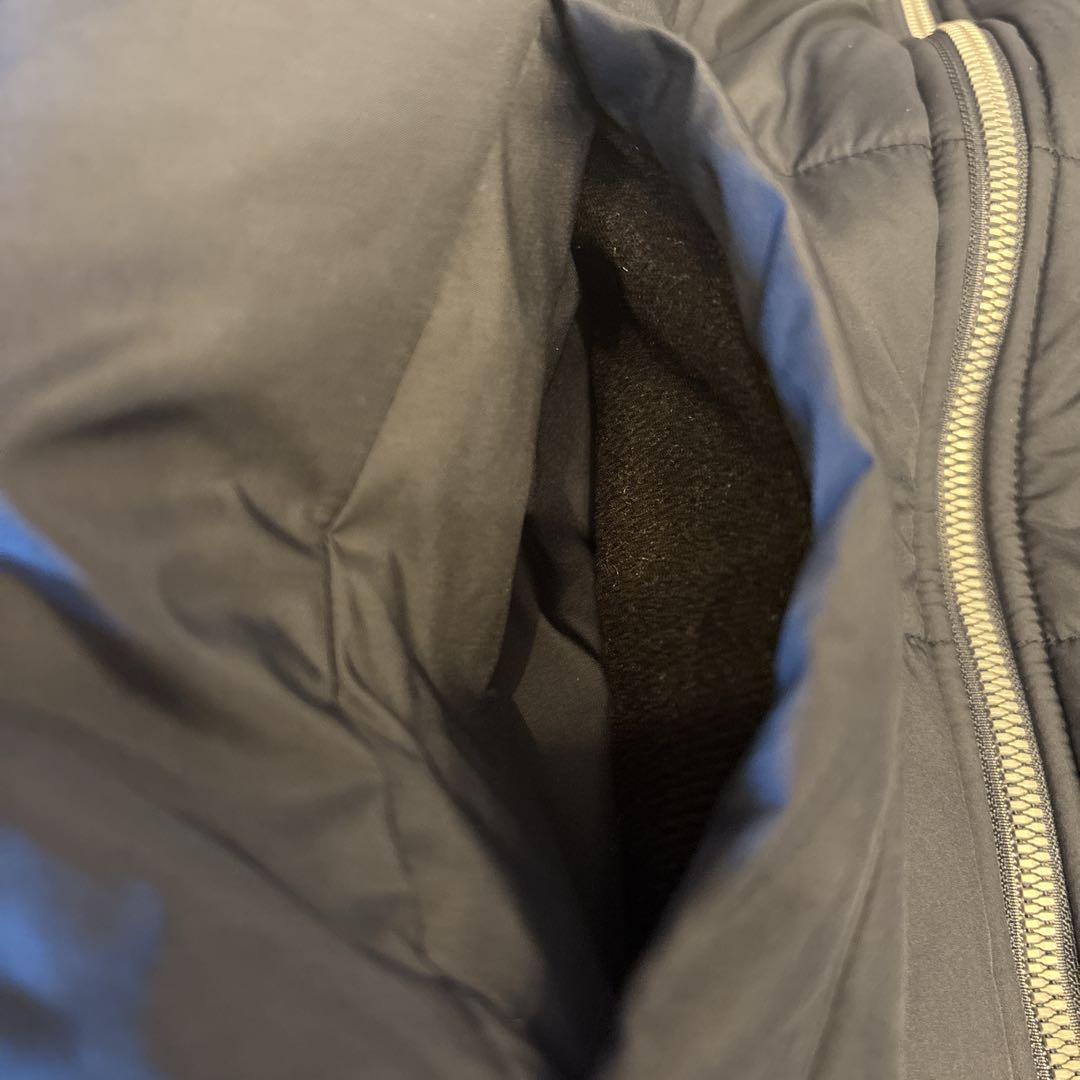 HONMA /本間ゴルフ　ネイビー ホワイト ダウンゴルフウエア軽量　サイズＬ