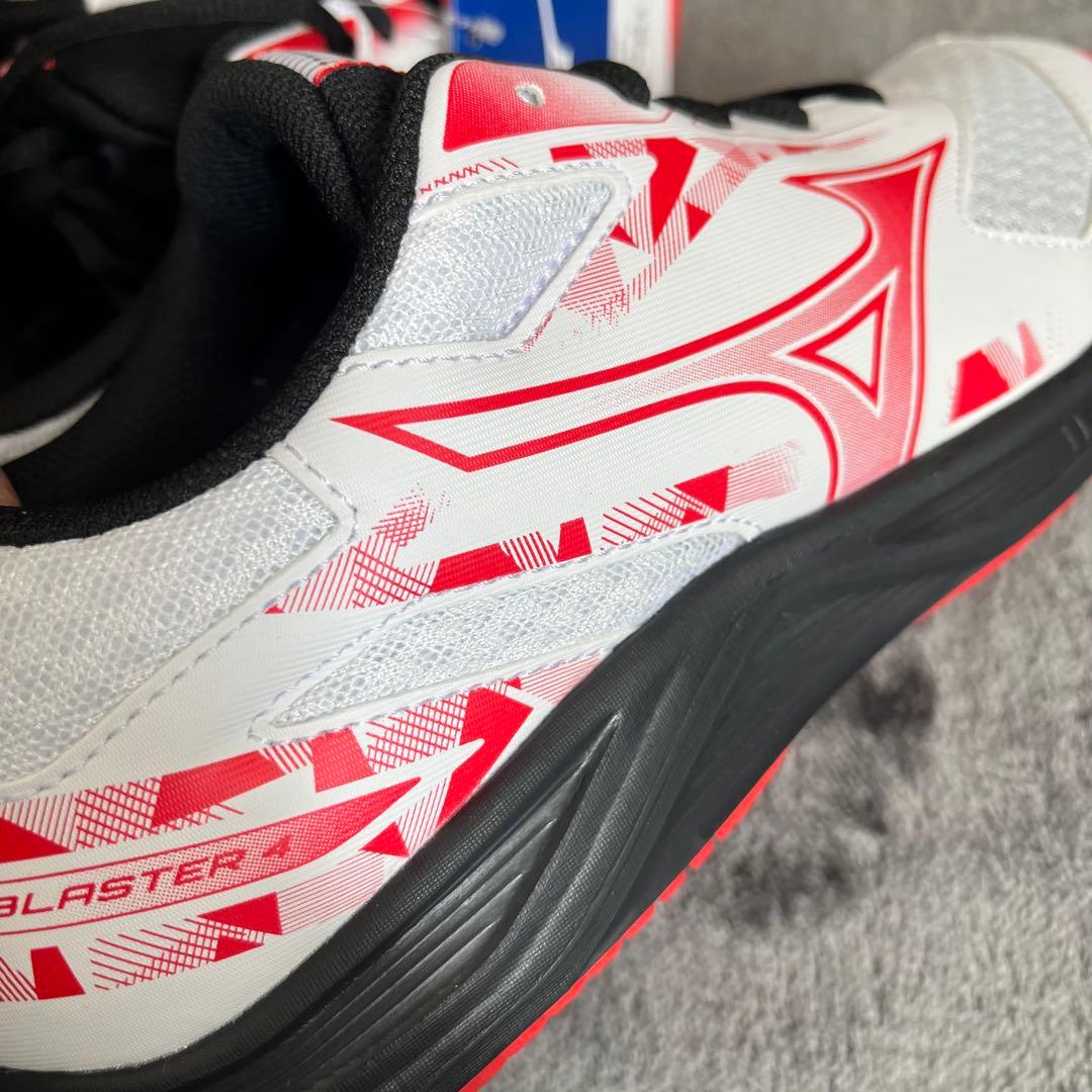 新品 ミズノ スカイブラスター 4 バドミントン シューズ 25.5