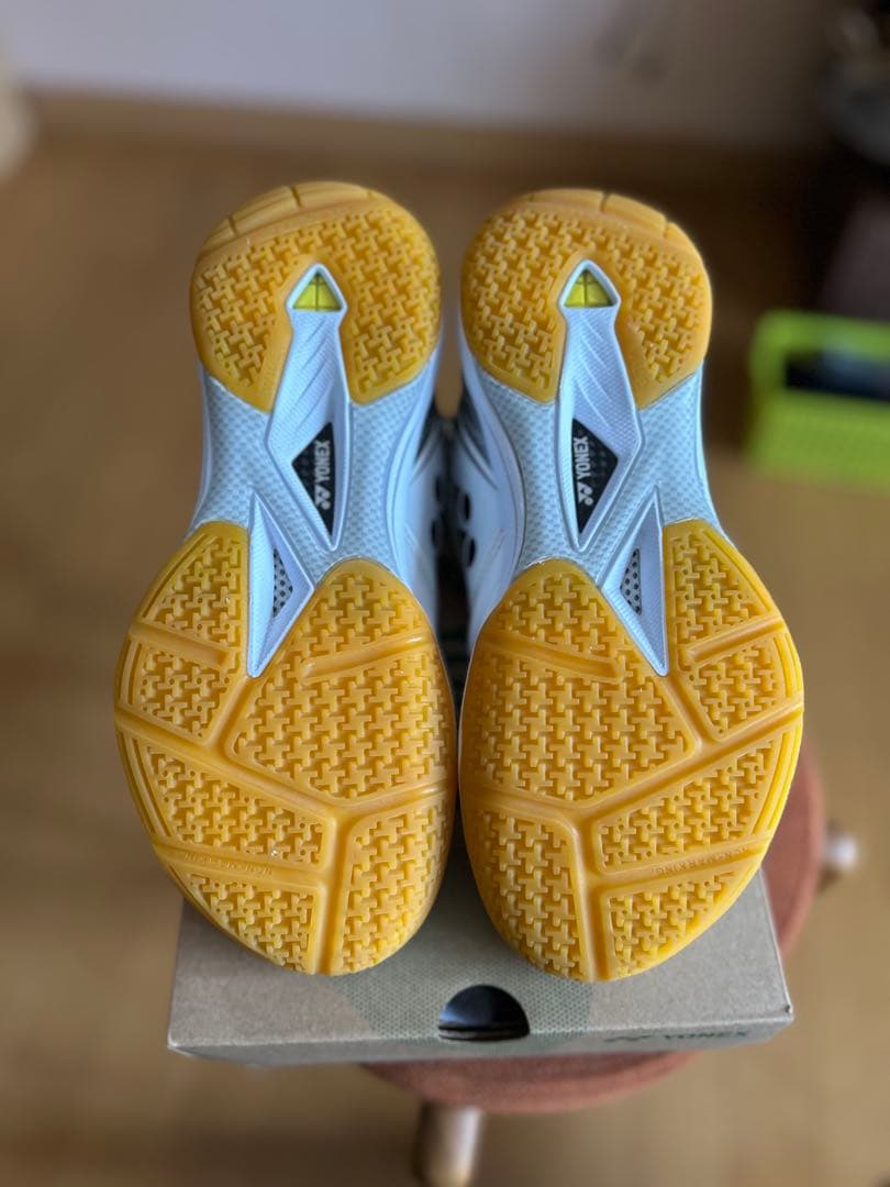 YONEX パワークッション65z ワイド　24cm バドミントン