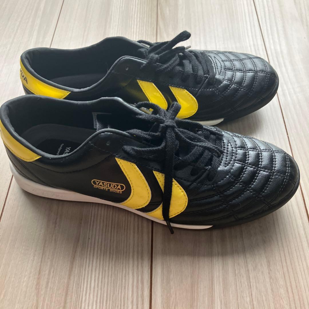 ヤスダ　トレーニンシューズ26㎝