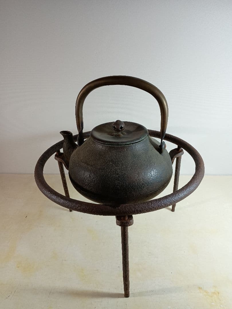 鉄製五徳 野営キャンプ 焚火用品