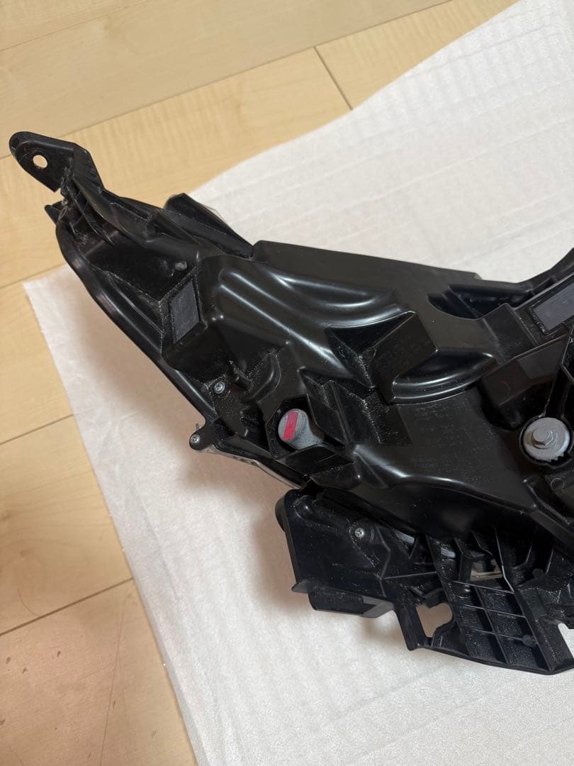 90系ノアLEDヘッドライト 81185-V1071