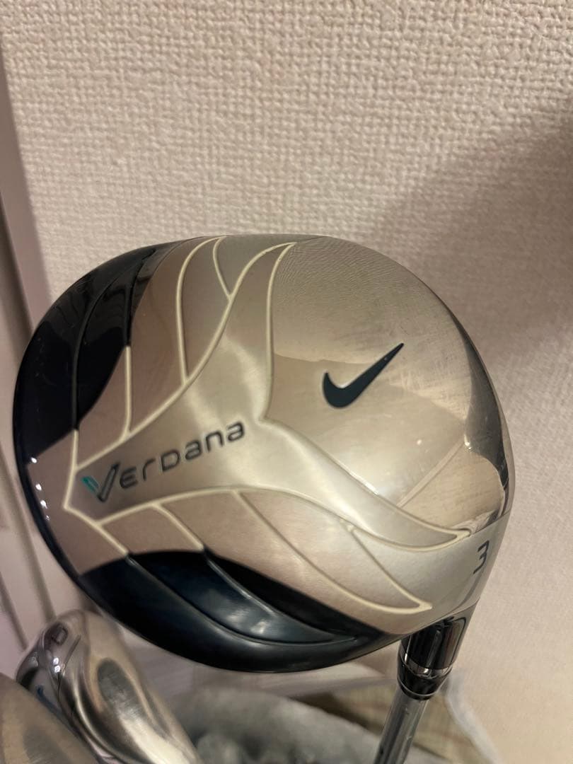 【ringo 】可愛い！ナイキゴルフクラブレディースセット　小物付き