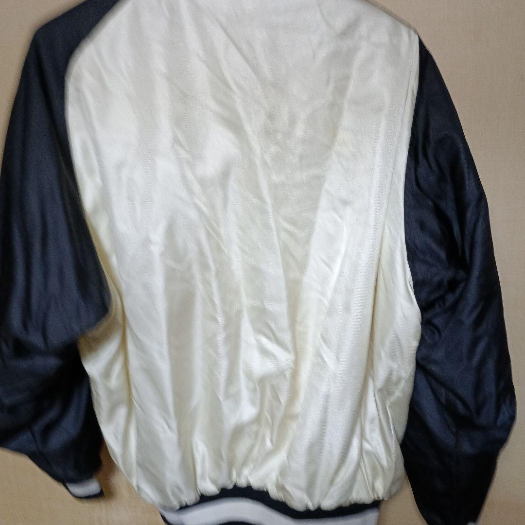 阪神タイガース　胸に虎付きサテン風スタジャン　スカジャン　アシックス日本製　LL