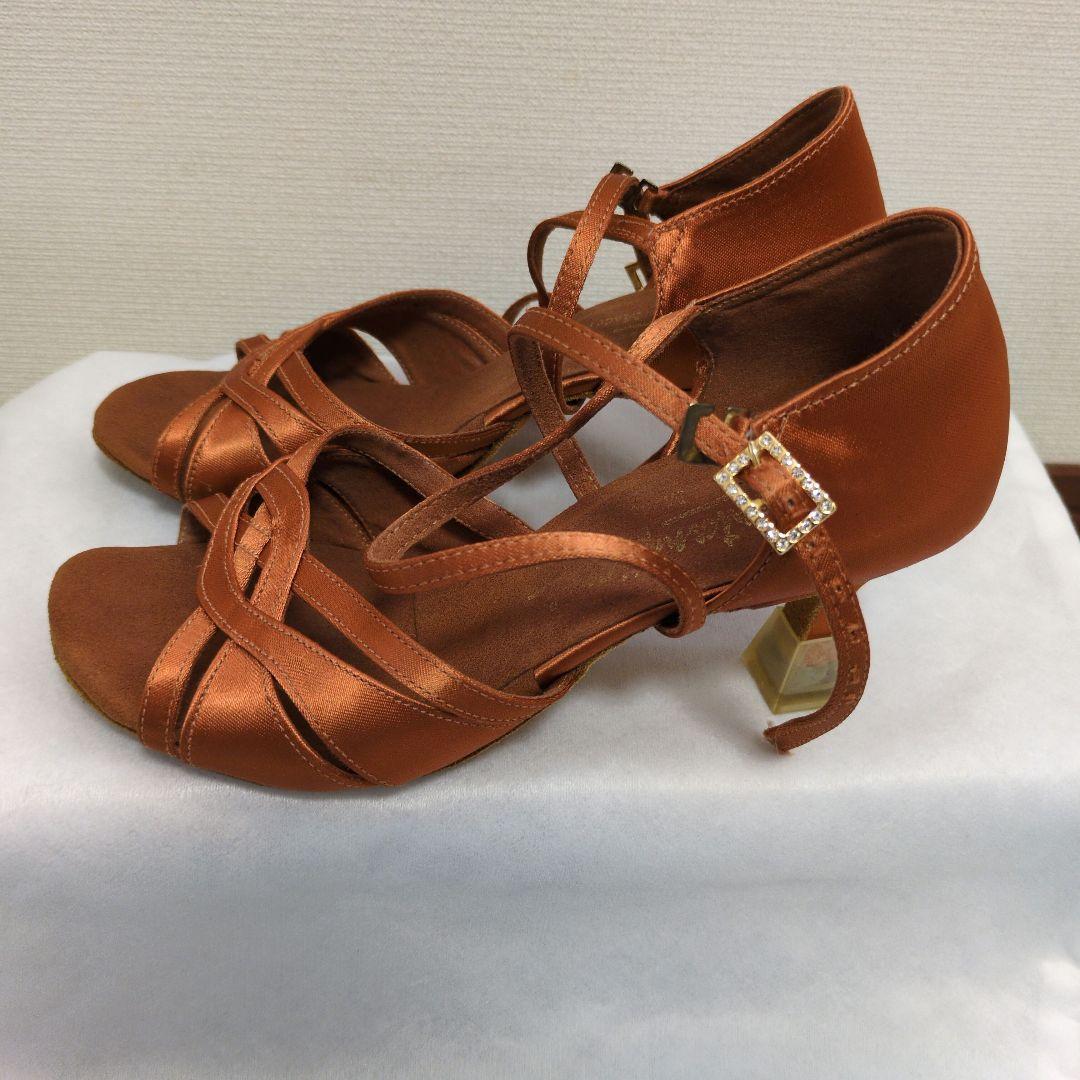 社交ダンス用ラテンシューズ