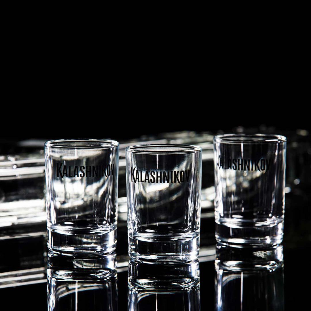 KALASHNIKOV VODKA AK-47ボトルセット 未開封　現在非売品