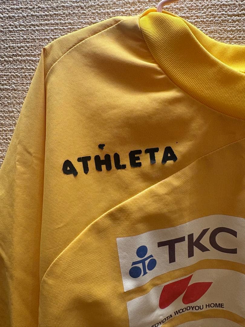 ATHLETA イエロー 長袖 ピステ