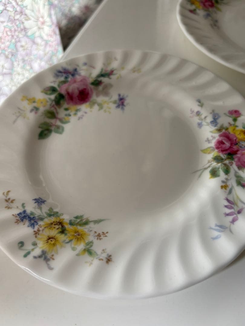 ロイヤルドルトン アルカディア スープカップ2客 プレート4枚 セット　希少