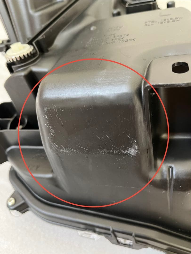 美品　ダイハツ　ムーヴ　LA860S　左ヘッドランプ　ヘッドライト