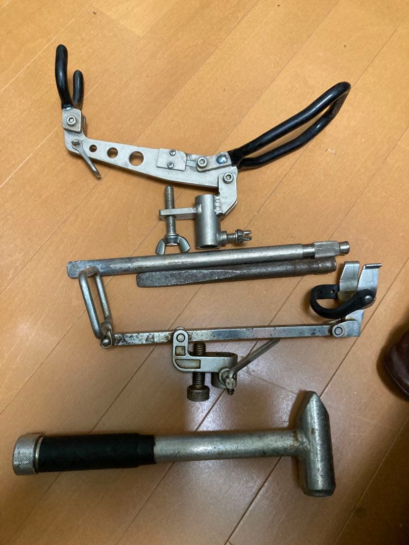 石鯛用チタンピトンとハンマー