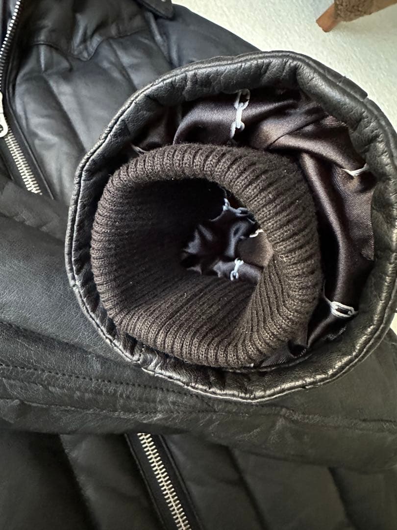 バックボーン ディアスキン レザー ダウン ジャケット