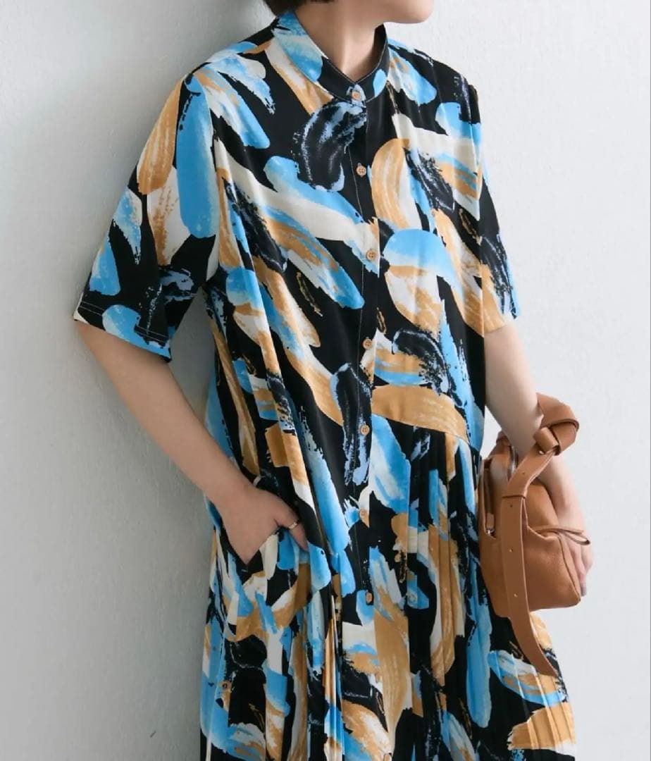 新品　イアパピヨネ　半袖斜めプリーツワンピース　総柄　ロングワンピース　前開き