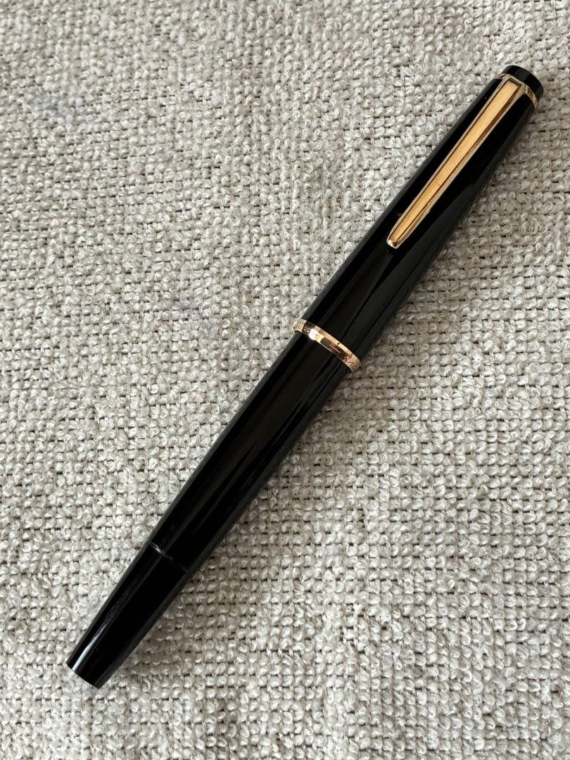 ◾️MONTBLANC モンブラン万年筆 ◾️N o.32◾️吸入式◾️ペン先14K◾️