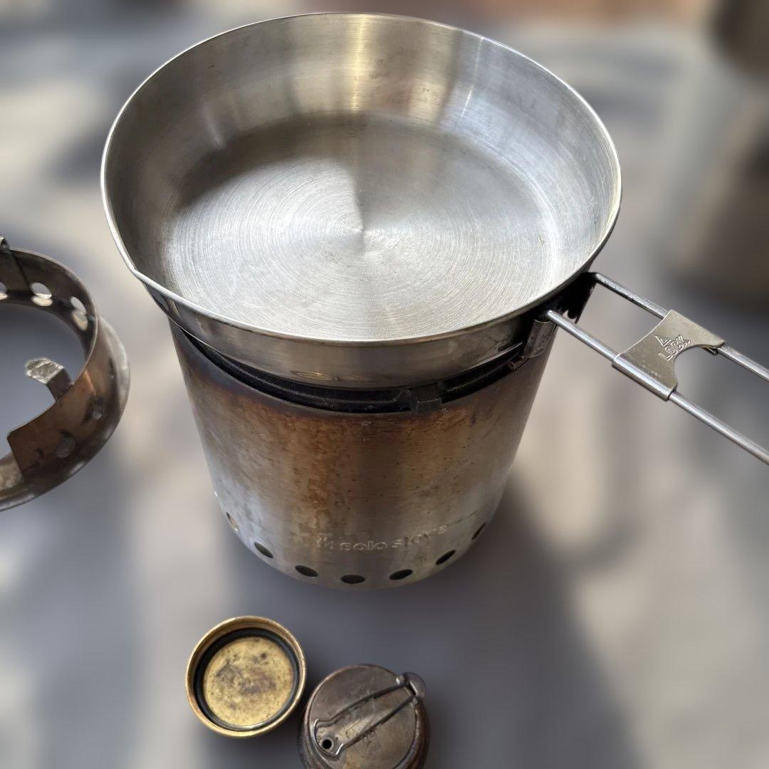 ソロストーブ　キャンプファイヤー、MSRフライパン、スタンレークッカー2.5L