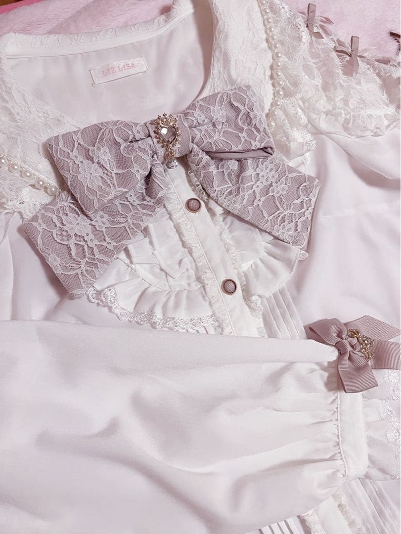 ♡LIZLISA♡ ミルフィーユフリルブラウス　ピンク　ホワイト　美品　正規品